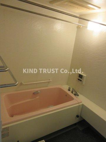 リーガル西天満Ⅱの浴室|日々の疲れを癒すお風呂付です