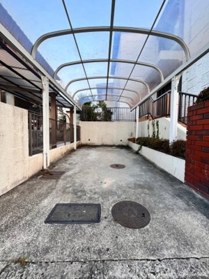 【駐車場】 | 高槻市南平台5丁目戸建