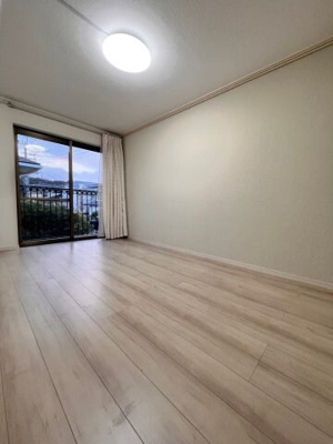 【居間・リビング】 | 高槻市南平台5丁目戸建