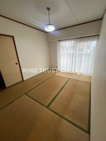 岡本ビルの和室|和室ならではの温かな和の空間で寛ぎの時間を過ごせます