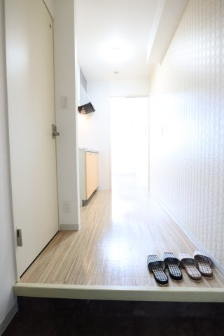 大阪市都島区都島本通２丁目の賃貸マンションの玄関
