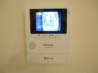 【セキュリティ】 | ヒルクレスト サンワ | カメラ付インターホン