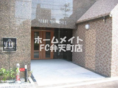 【エントランス】 | リーガル弁天町Ⅱ | 落ち着いたエントランスです