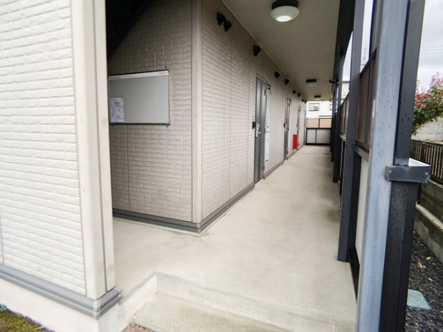 コンフォールのエントランス|エントランス