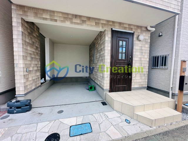 辻堂駅徒歩5分！藤沢市辻堂元町の新築戸建ての駐車場