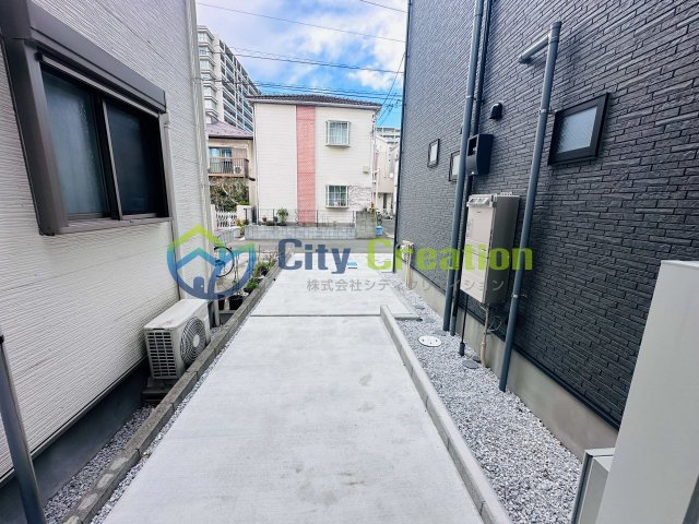 藤沢市辻堂新町　新築戸建ての駐車場