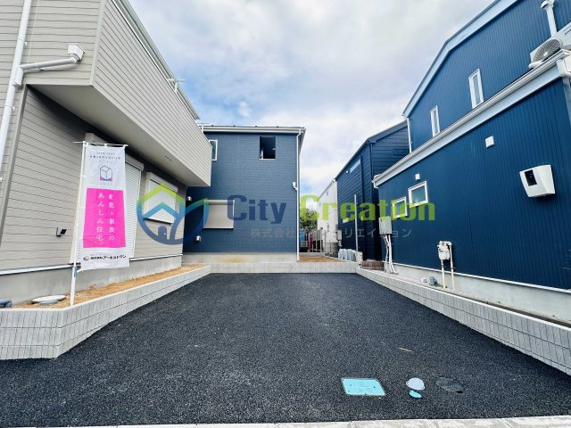 茅ヶ崎市松浪　新築戸建ての駐車場