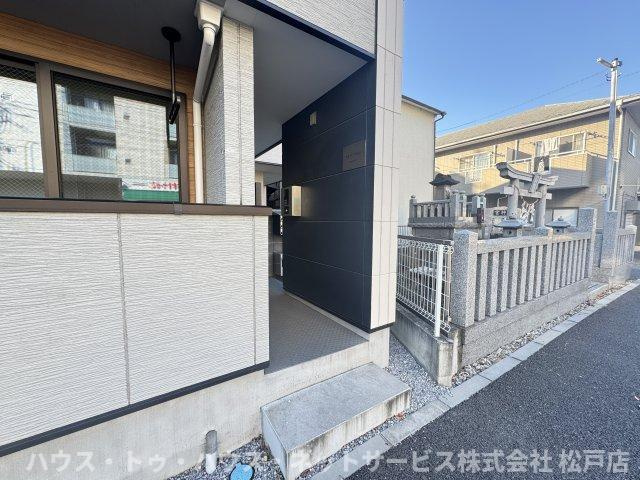 メルディア松戸のエントランス