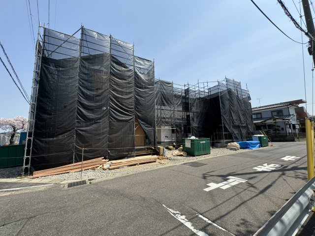 クレイドルガーデン　中央区長潟第２　全３棟の前面道路含む現地写真