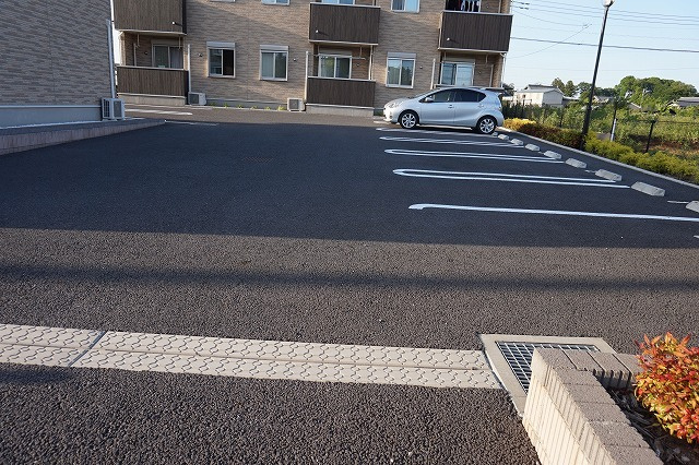 マホロバ　Ａの駐車場|駐車場