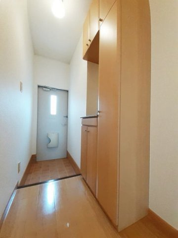 熊本市東区下江津７丁目のアパートの玄関|きれいな玄関です