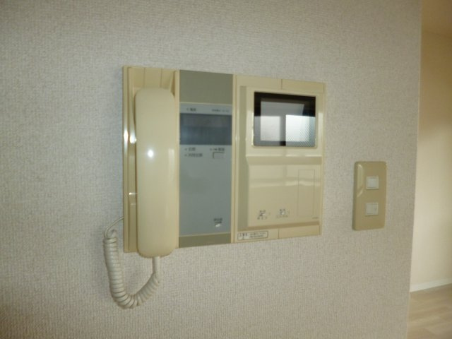 サンパレス幸町のセキュリティ|オートロック連動ＴＶインターホン