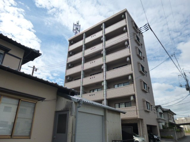 サンパレス幸町の外観