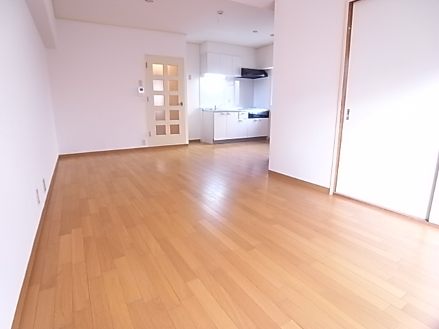 ルマージュ瑞穂の居間・リビング