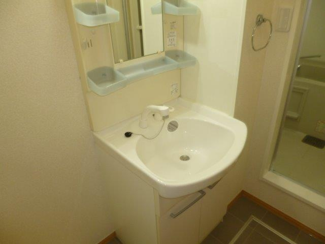 ソレイユ水江の独立洗面台|シャンプードレッサー