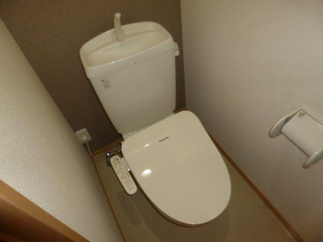ソレイユ水江のトイレ|ウォシュレット