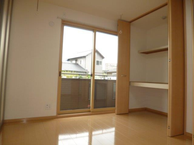 ソレイユ水江の収納|洋室