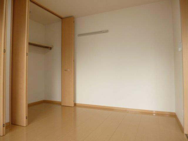 ソレイユ水江の寝室|洋室