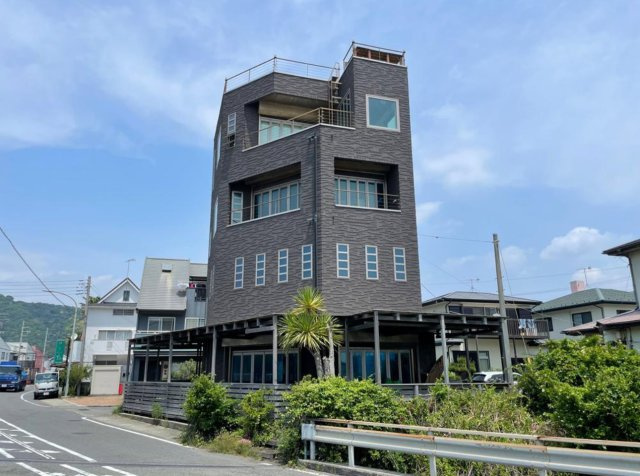 平塚市唐ケ原　オーシャンビューの大型リゾート住宅の外観