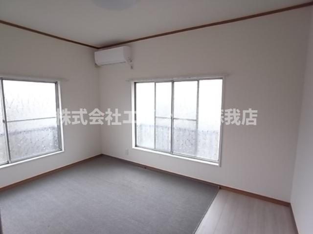 【居間・リビング】 | サニーハイツ千葉寺 | ゆったり過ごせるお部屋です