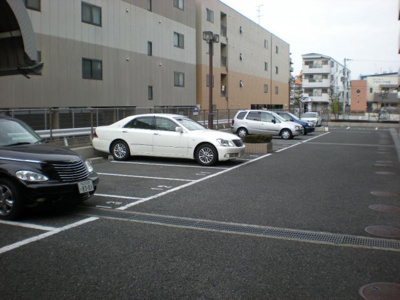 【駐車場】 | メルベーユ出戸