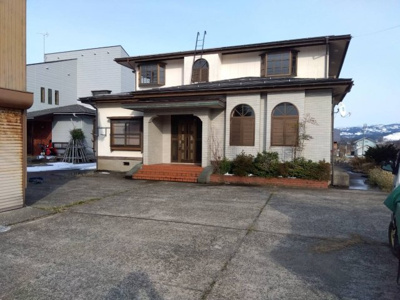 【駐車場】 | 月岡貸家 | 敷地内5台停めれます