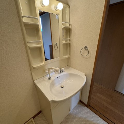 【洗面所】 | プチ・シャンブルいずみⅢ