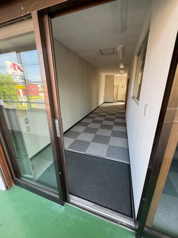 【玄関】 | ホワイト第２ビル