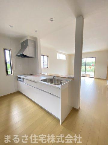 田吉　新築住宅のキッチン|対面式システムキッチンです。