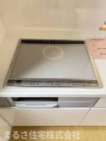 田吉　新築住宅のキッチン|IHコンロなので、掃除もらくらくです。