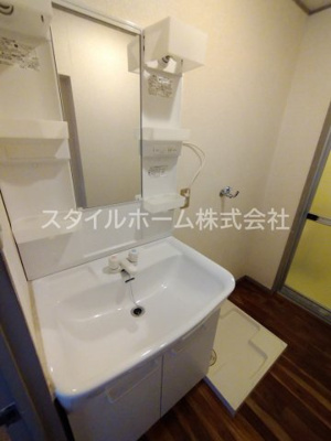 【洗面所】 | ユトリロ前田南 | 別部屋写真です。