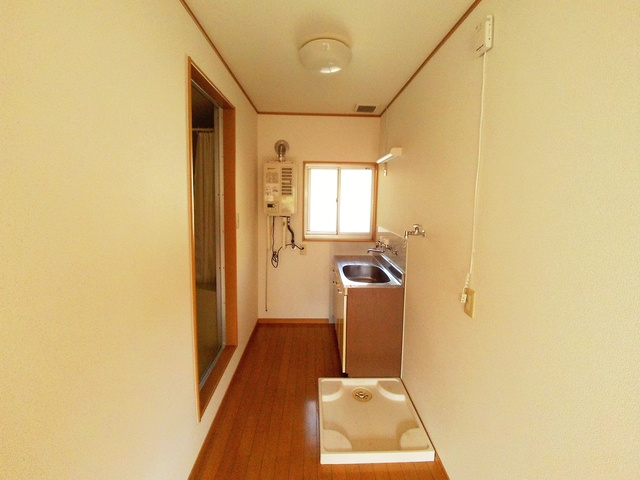 土居アパートの居間・リビング