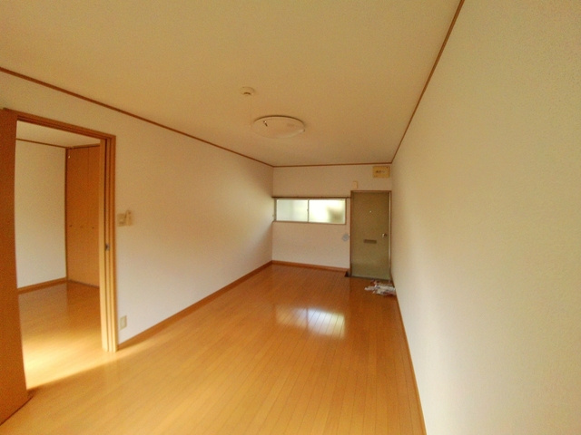 土居アパートの洋室