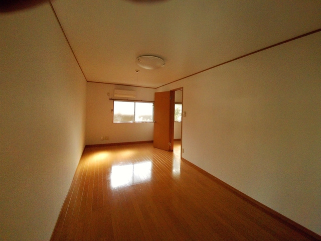 土居アパートの居間・リビング