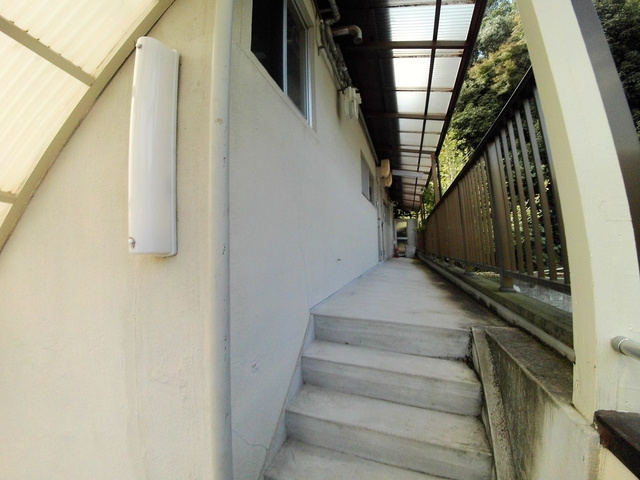 土居アパートのエントランス