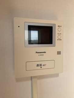 【セキュリティ】 | スターホームズ峰岡 | TVモニター付きインターホンがあり防犯面も安心です