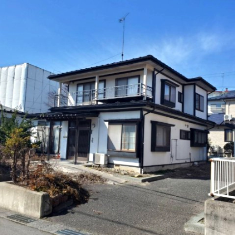 八戸市大字田面木字松長根の外観