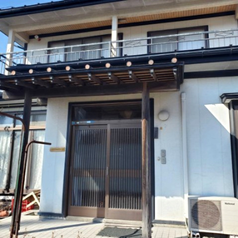 八戸市大字田面木字松長根の玄関