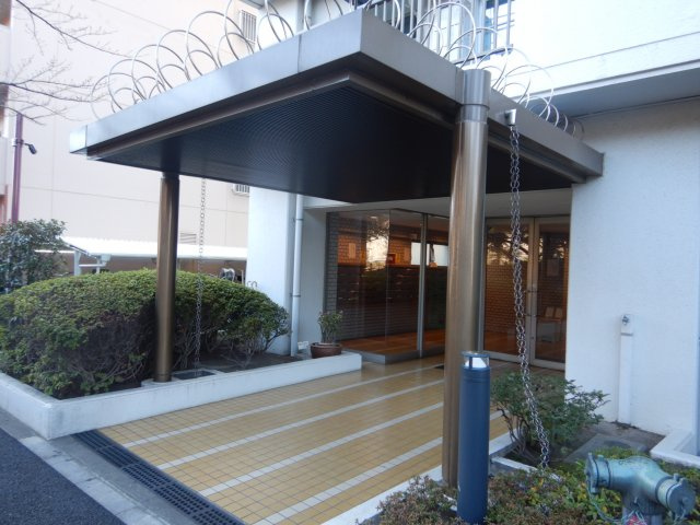 アーバンメゾン東大島のエントランス