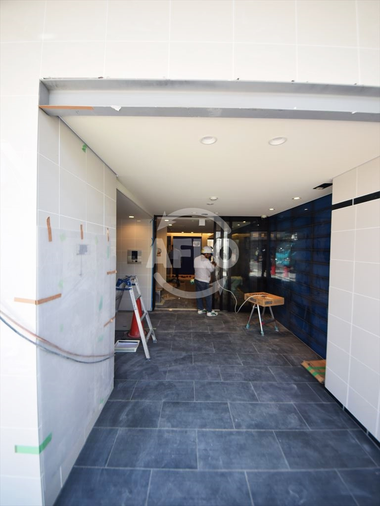 セオリー難波WESTのエントランス|セオリー難波WEST　エントランス