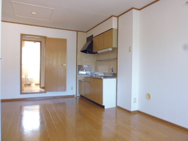 岡山市南区彦崎のアパートの内装