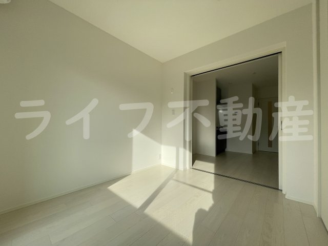 REGIES近大SouthⅠの洋室|ゆったりした洋室です