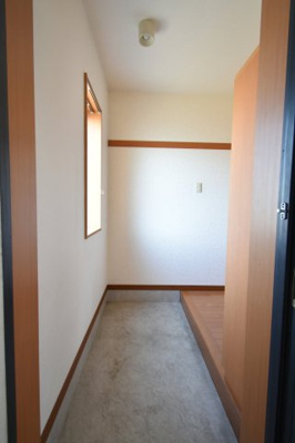 【玄関】 | ルミエール（台新田町）