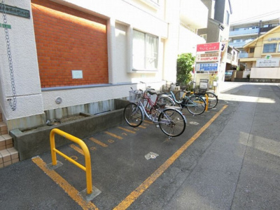 【その他共用部分】 | 富士見台ゴールデンハイツ | 敷地内に自転車置き場があります(^^)/