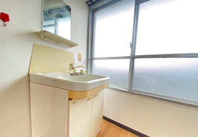 【洗面所】 | フラット広末