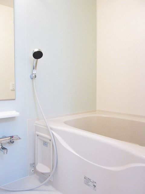 ヴィラ　ルミナーレ　Ⅴの浴室|バス