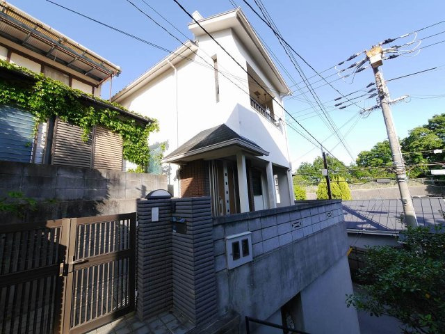 禅昌寺ガレージ・倉庫付戸建の外観