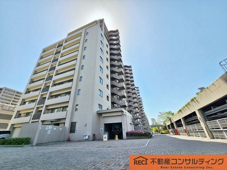 摩耶シーサイドプレイスイースト2番館の外観