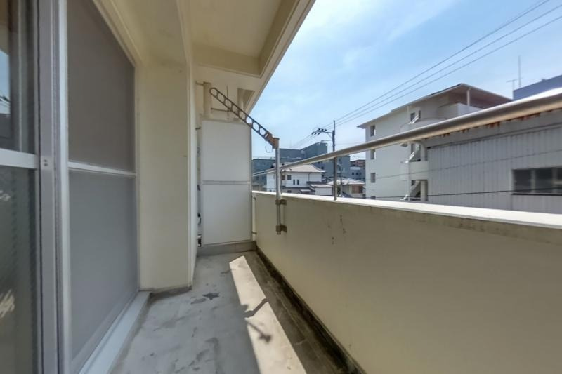 インペリアル西本Ⅱのバルコニー|広々としたバルコニーです