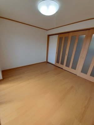 【寝室】 | グランディアス赤羽根